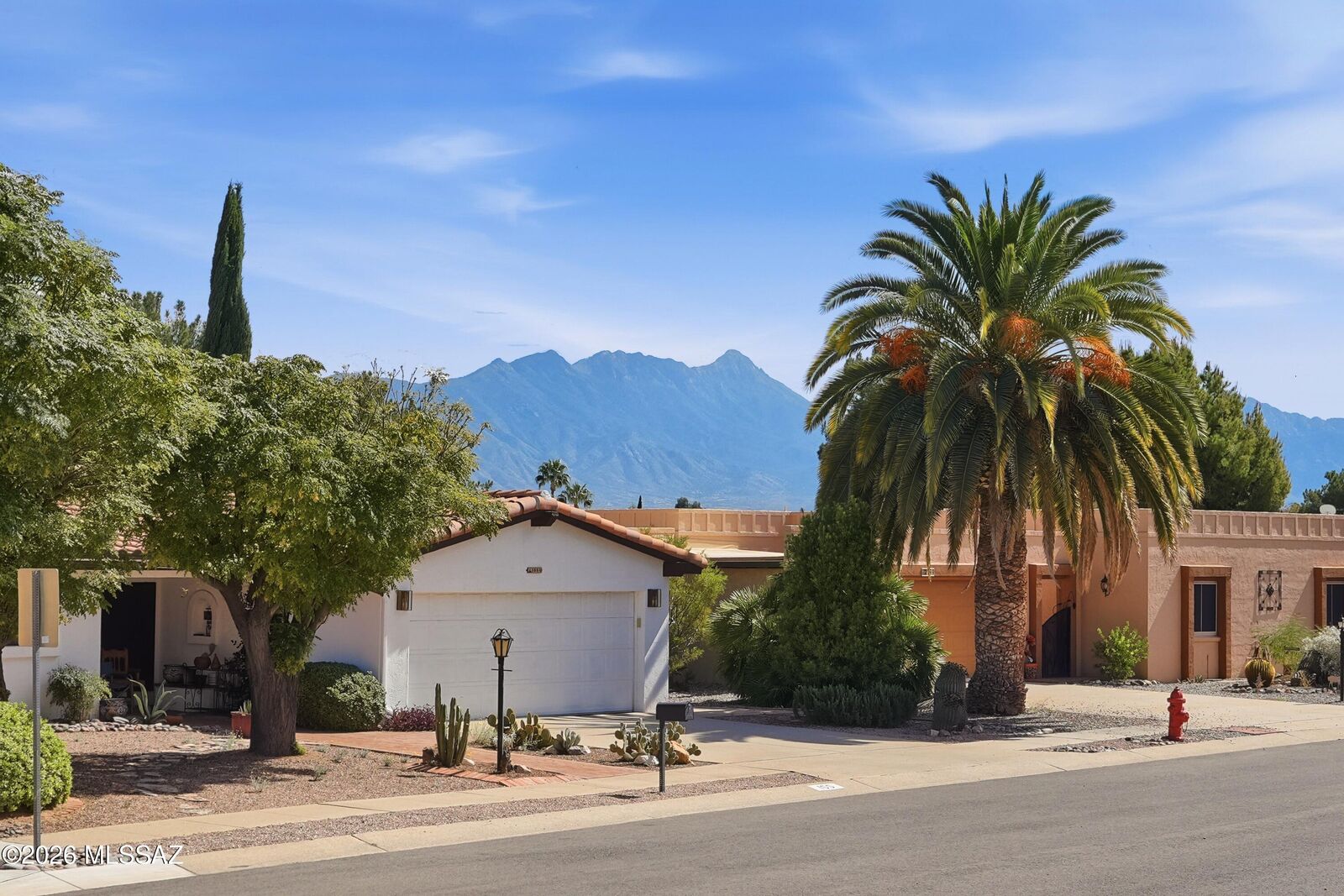 Property Photo:  152 E Paseo De Golf  AZ 85614 