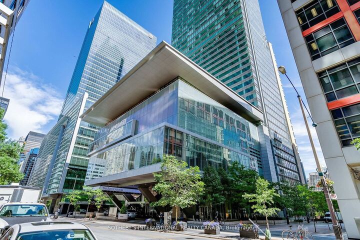Property Photo: 183 Wellington Street W 2301 ON M5V 0A1
