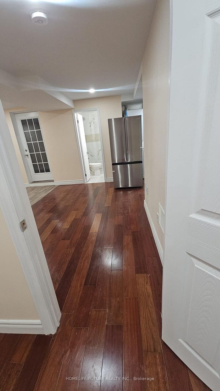 Property Photo: 1296 Margate Drive Bsmt ON L1K 2S5