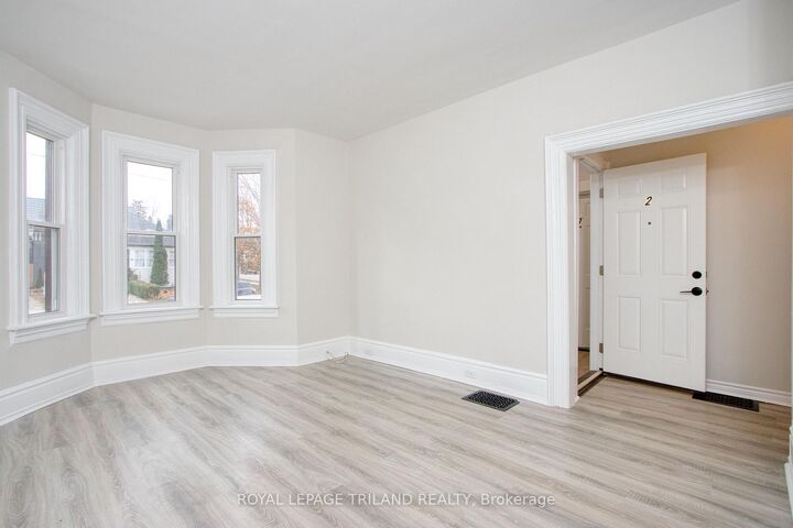 Property Photo:  53 Gladstone Avenue 2  ON N5R 2L7 