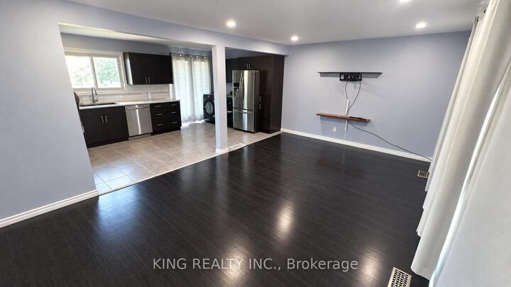 Property Photo:  6 Genevive Crescent  ON N5Y 4A8 