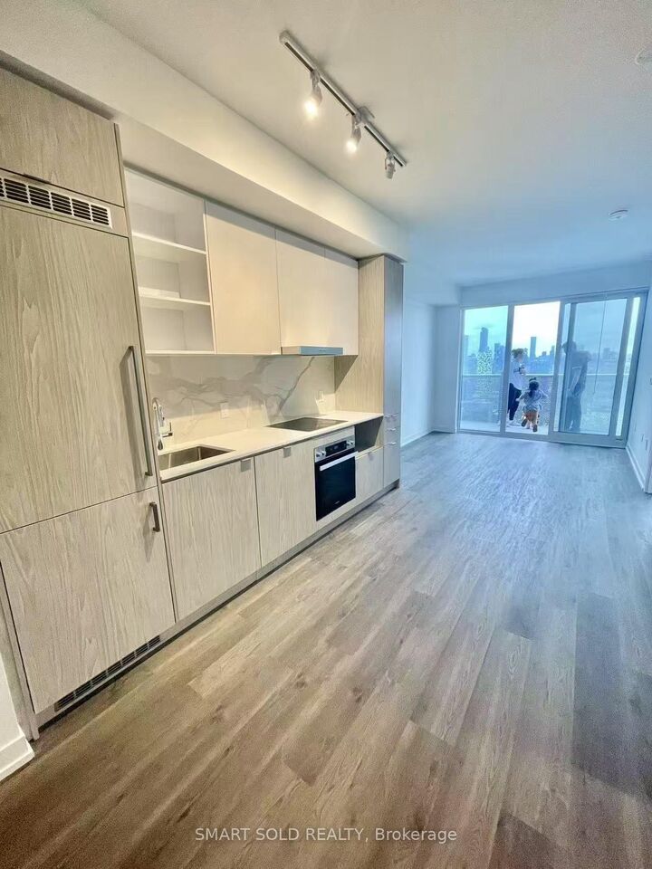 Property Photo:  55 Cooper Street 5502  ON M5E 0G1 