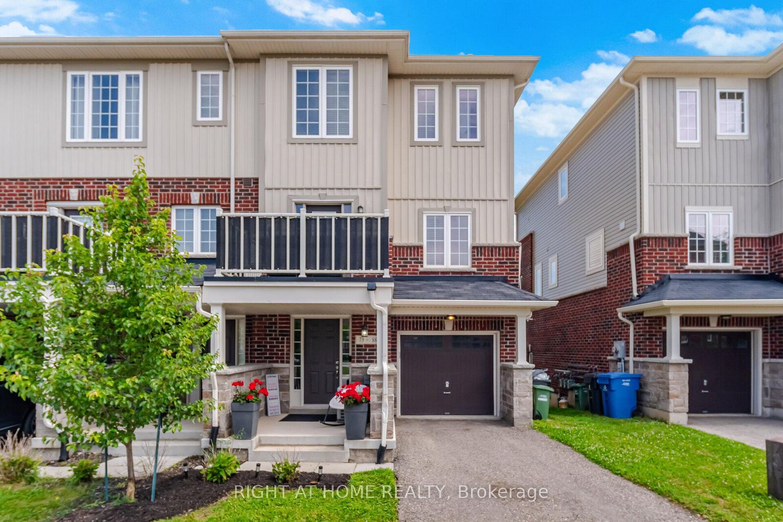 Property Photo:  88 Decorso Drive 73  ON N1L 0A1 