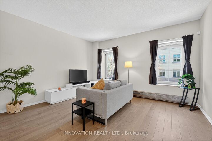 Property Photo:  10 Clarence Street 4  ON K1N 5P3 