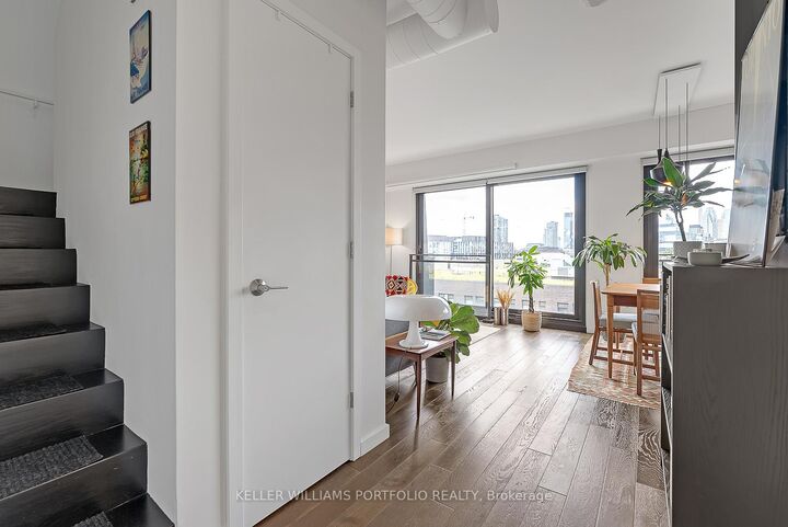 Property Photo:  47 Lower River Street 636  ON M5A 0G1 