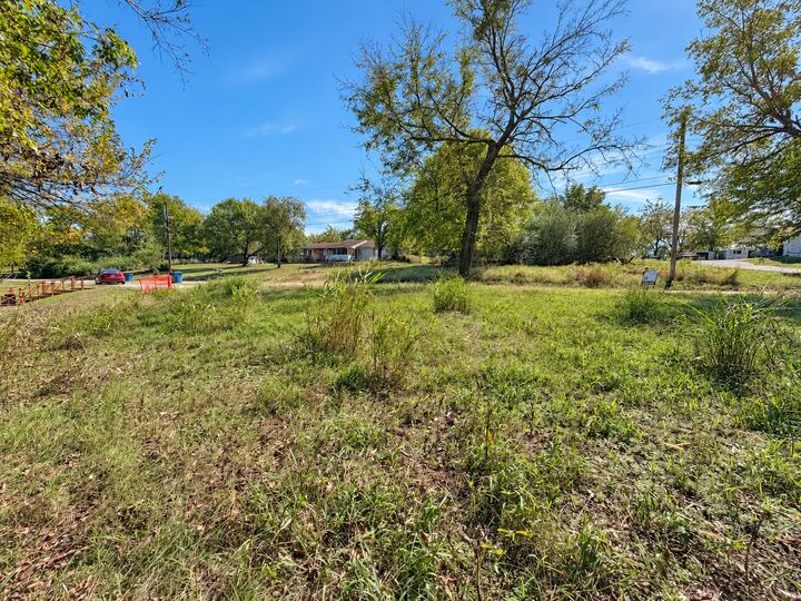 Property Photo:  000 E Cedar Avenue  OK 74578 