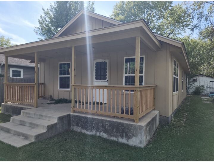 Property Photo: 6036 N Owasso Avenue OK 74126