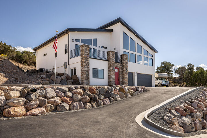 Property Photo:  3327 W Kingsbury Dr  UT 84720 