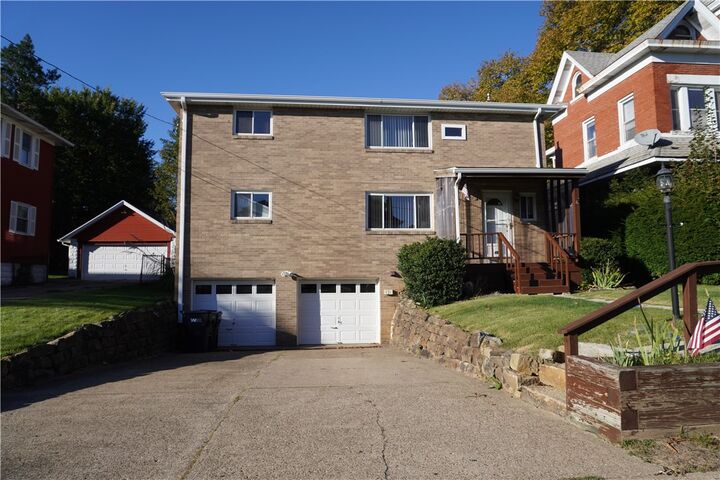 Property Photo: 152 Highland Avenue Flr 2 PA 15229