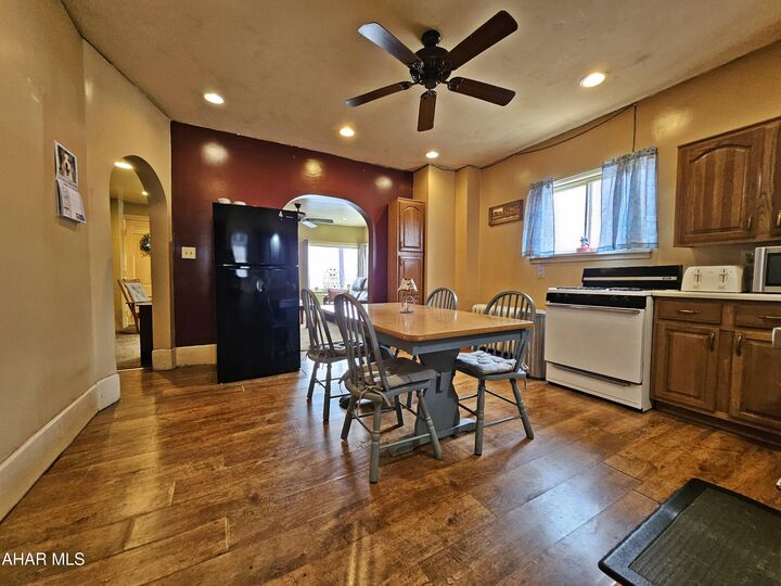 Property Photo:  801 3rd Avenue  PA 16602 