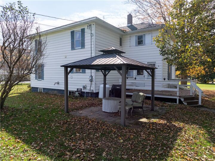 Property Photo:  299 County Road 16  NY 14870 
