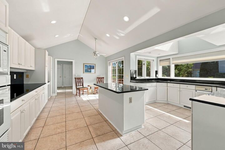 Property Photo:  309 Blue Bay Road  MD 21666 