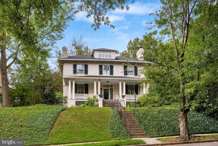 Property Photo:  400 N View Terrace  VA 22301 