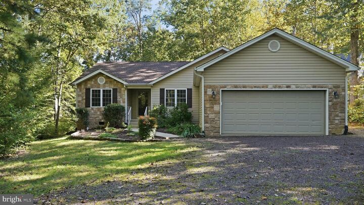 Property Photo:  102 Elm Court  VA 22508 