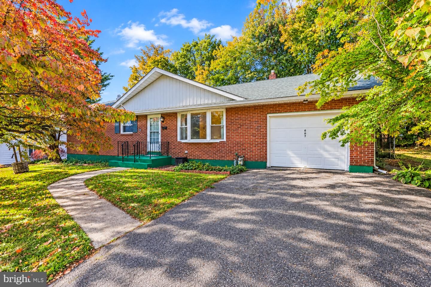 Property Photo:  607 Ohio Avenue  NJ 08865 