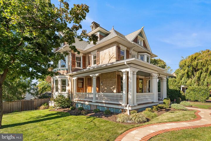 Property Photo:  135 Union Street  PA 18901 
