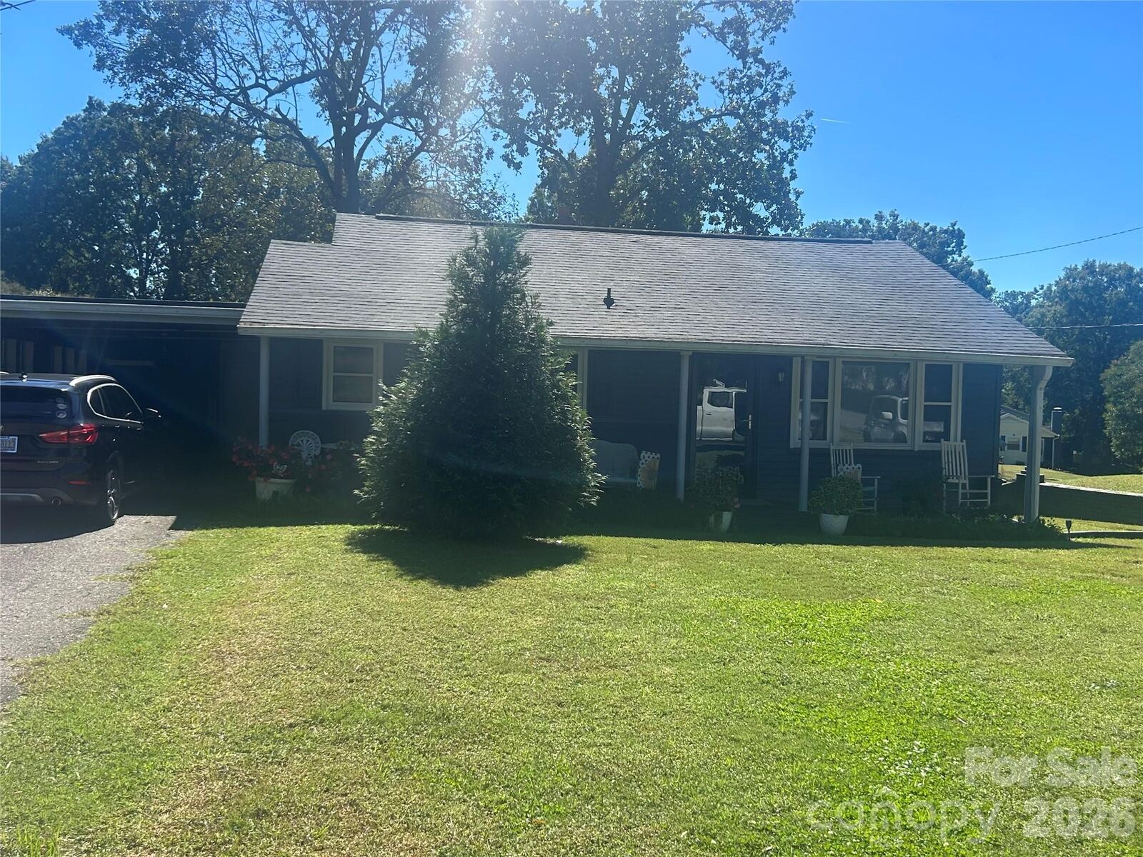 Property Photo: 657 12th Avenue NC 28054