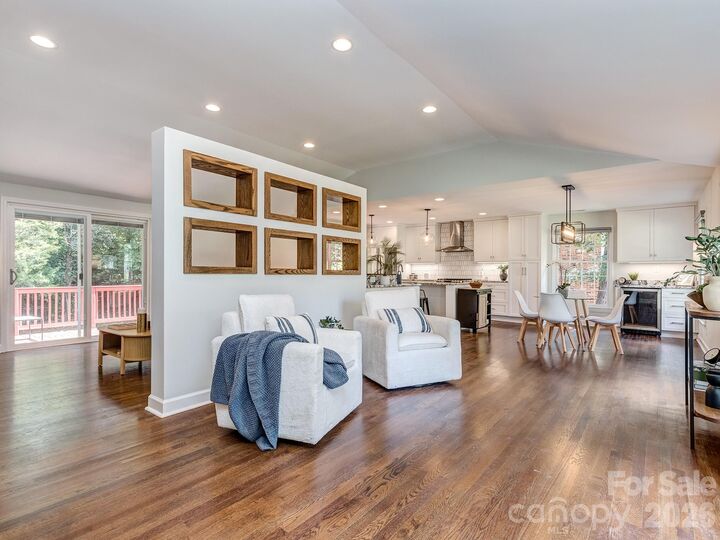 Property Photo:  611 Reynolds Drive  NC 28209 