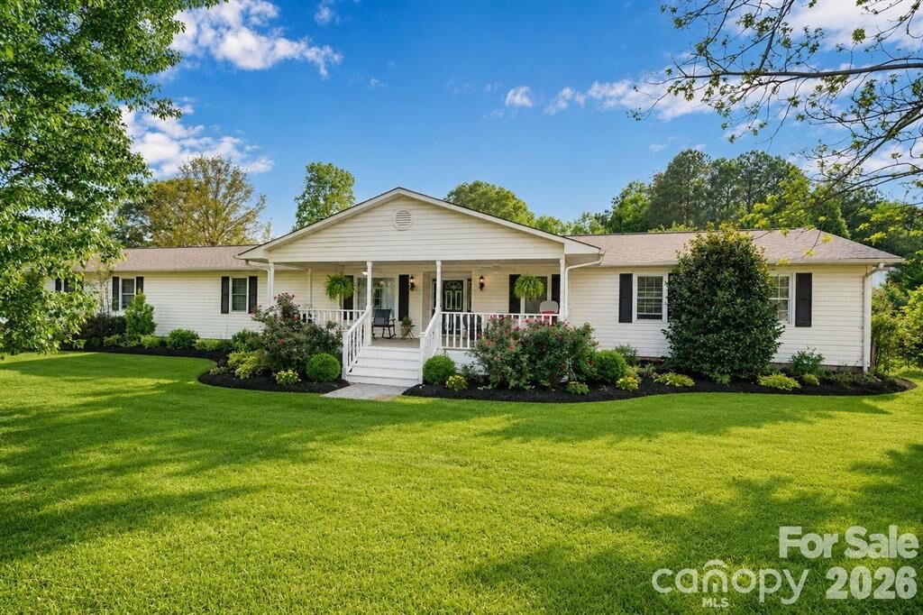 Property Photo:  1260 Russell Road  SC 29732 