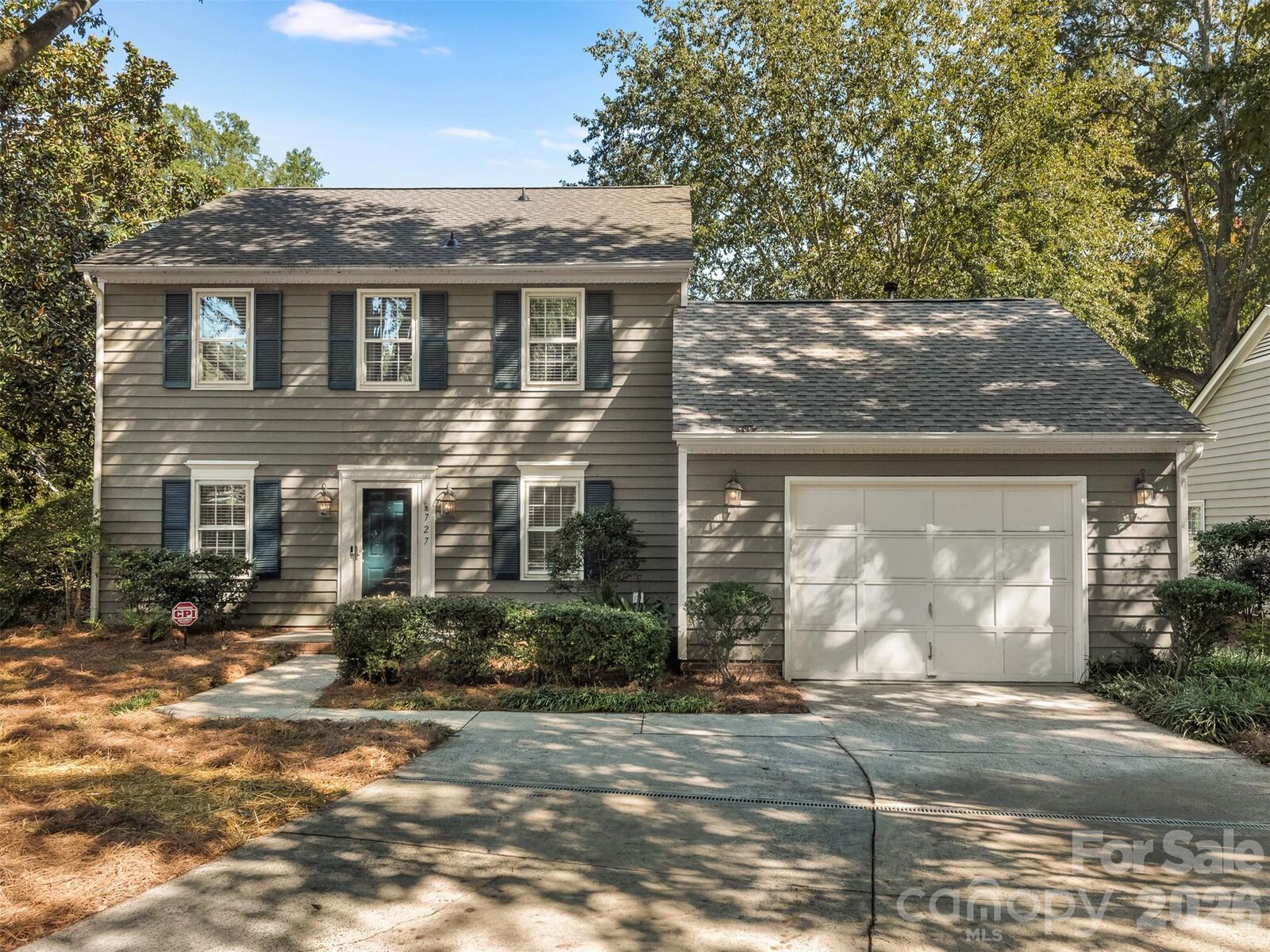 Property Photo:  727 Clayfield Court  NC 28209 