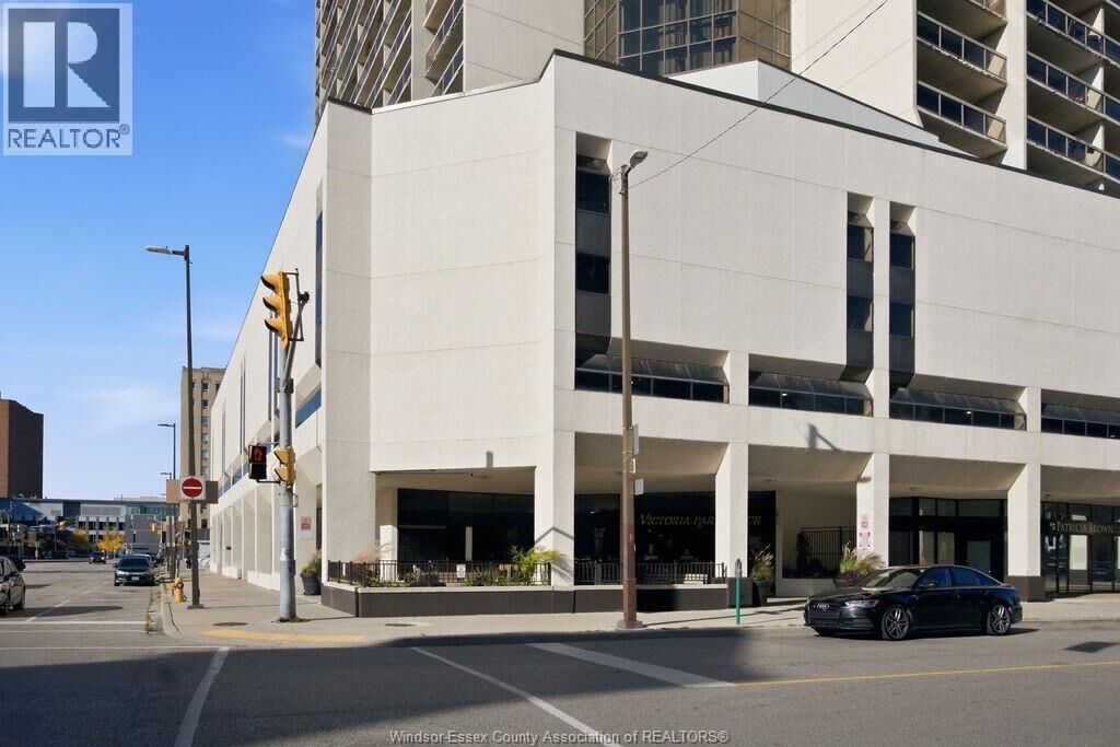 Property Photo:  150 Park Street 2602  ON N9A 7A2 