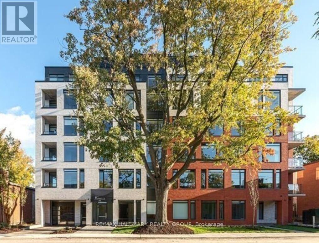 Property Photo:  28 Pretoria Avenue 501  ON K1S 1W7 