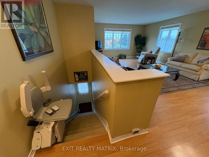 Property Photo:  5 Marcel Street 18  ON K0A 1W0 