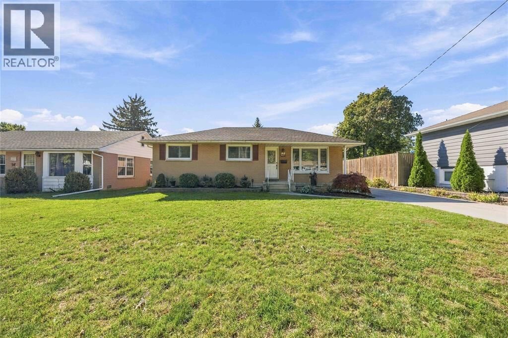 Property Photo:  867 Champlain Road  ON N7V 2E9 