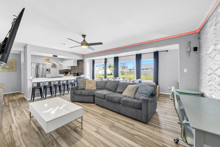 Property Photo: 4000 Gulf Terrace Drive Unit 122 FL 32541