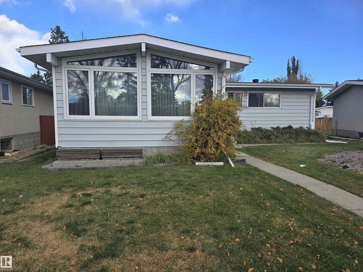 Property Photo: 11736 43 Avenue NW AB T6J 0Y7
