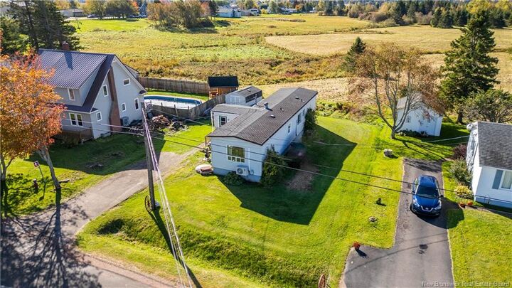 Property Photo: 14 Fairfield Road NB E4L 2X8