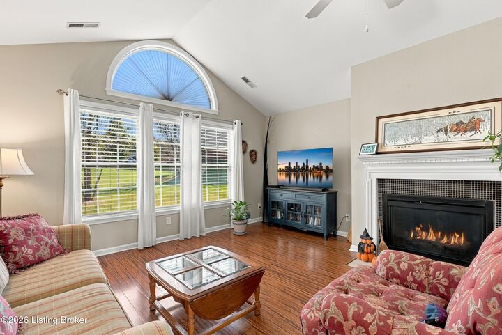 Property Photo:  6505 Park Club Cir  KY 40229 