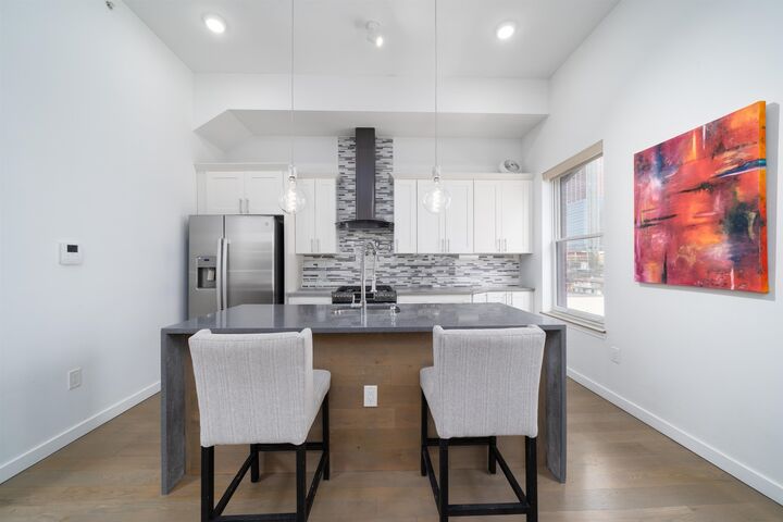 Property Photo:  363 Grove St 4  NJ 07302 