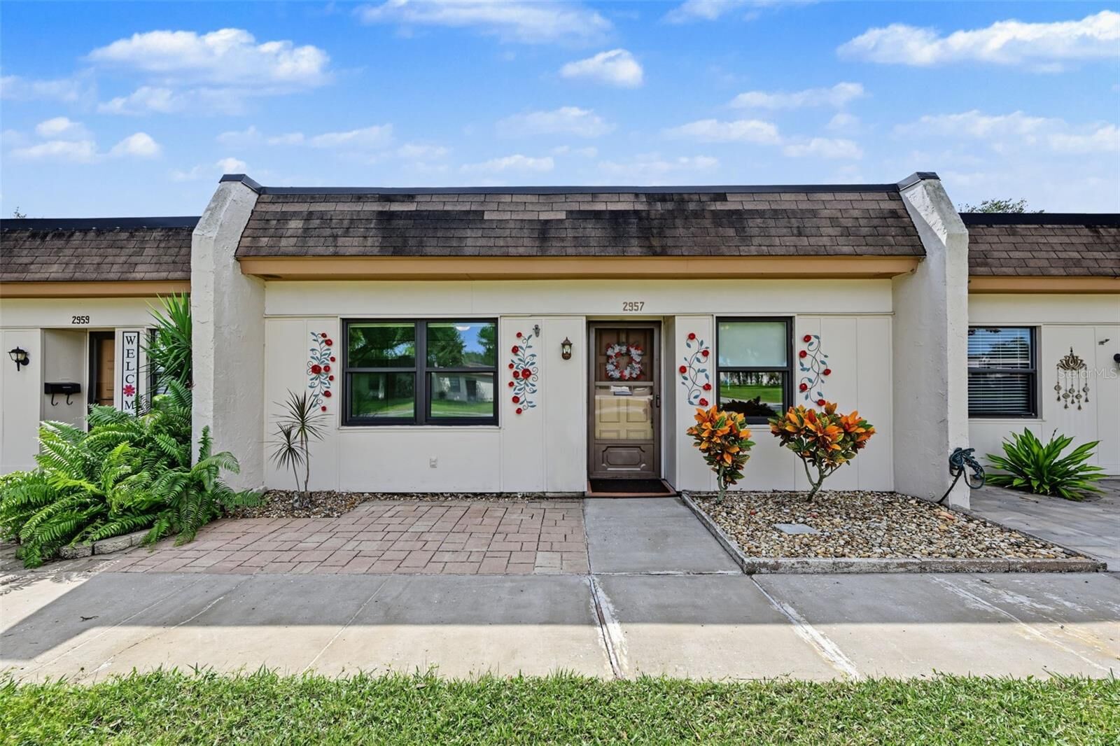 Property Photo:  2957 Flint Drive S  FL 33759 