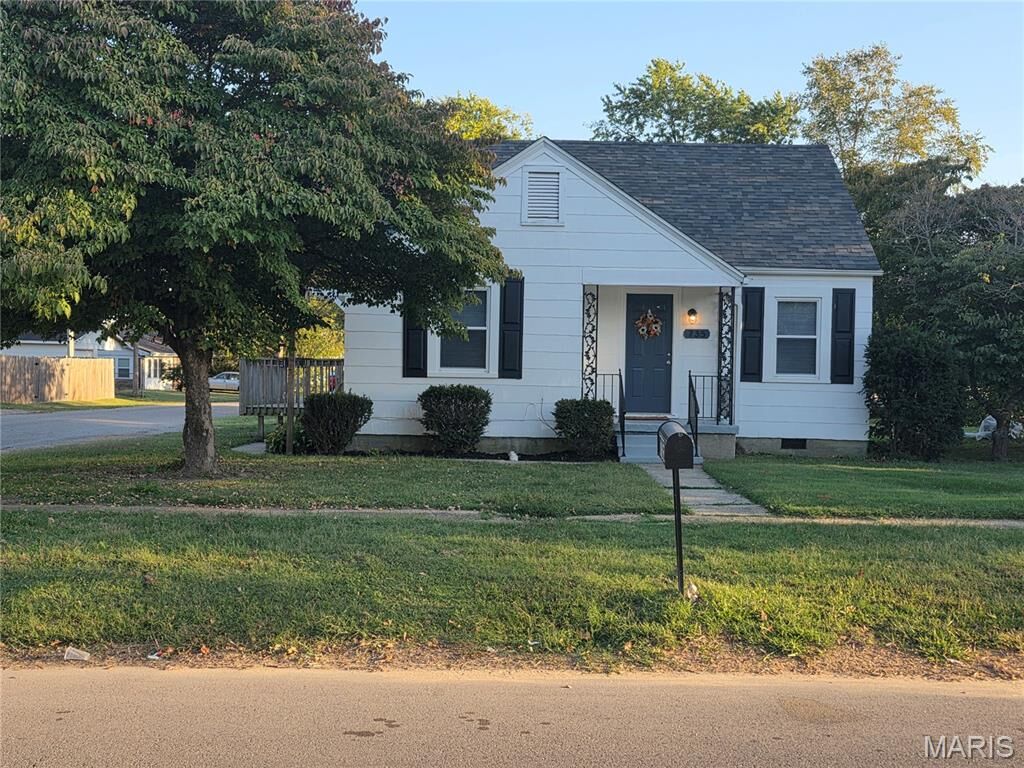 Property Photo:  735 E Kathleen Street  MO 63801 