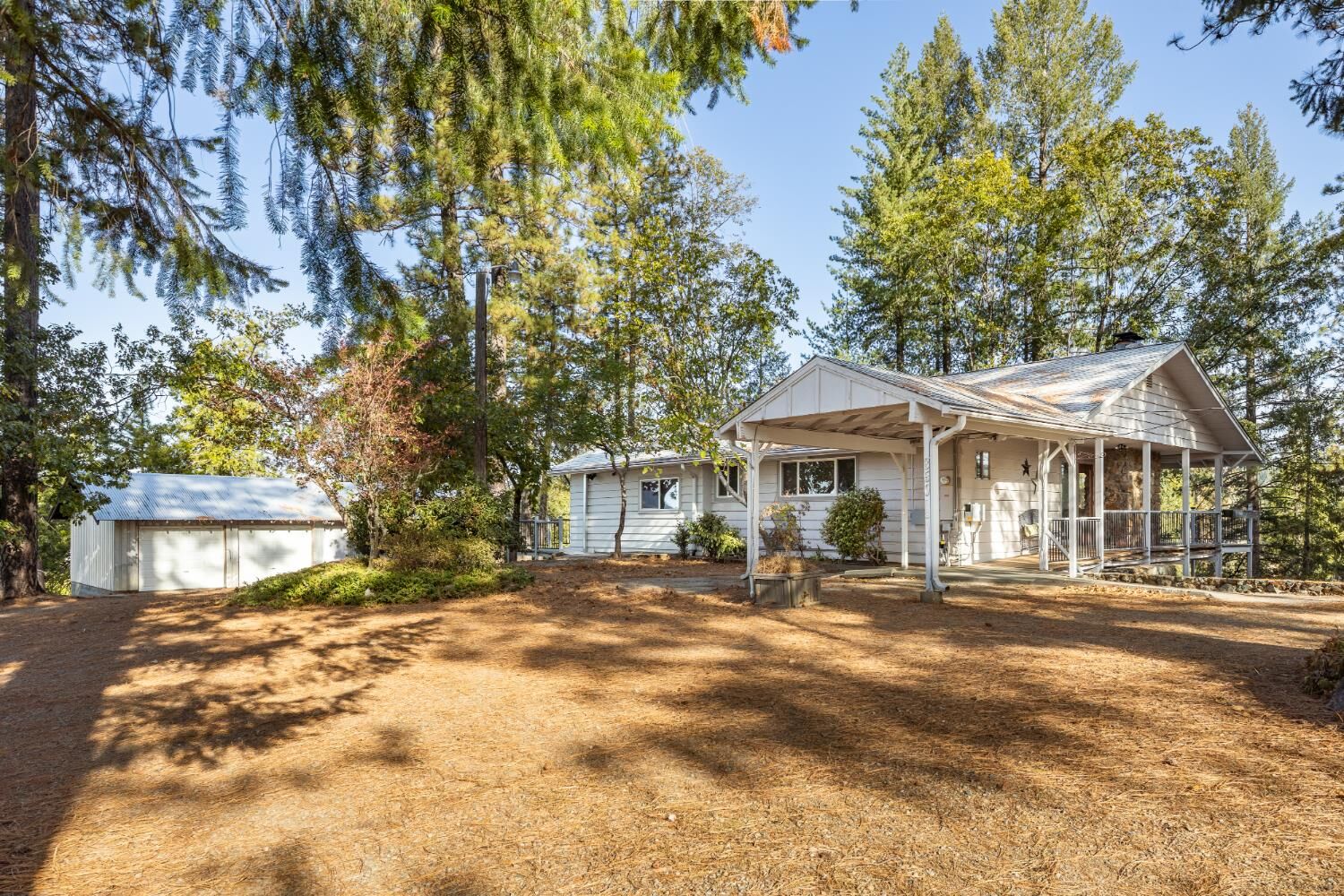 Property Photo:  360 Cambridge  CA 95945 