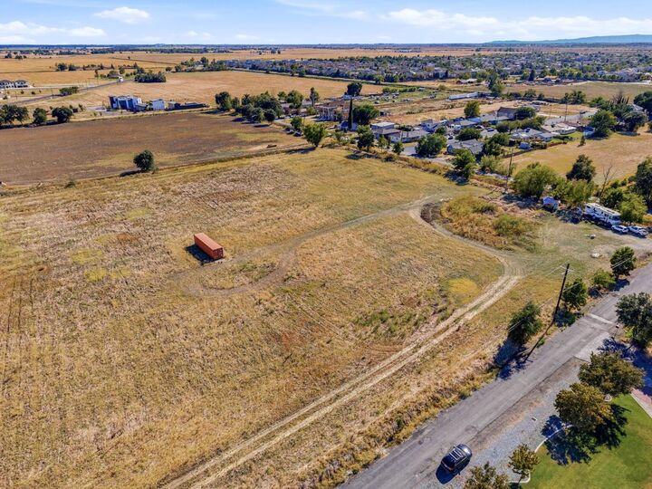 Property Photo:  3071 Davis Road  CA 95691 