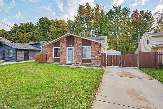 Property Photo: 6187 Rosebelle Avenue OH 44039