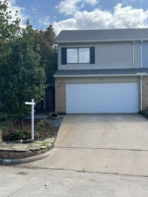 Property Photo: 5537 Canada Court TX 75032