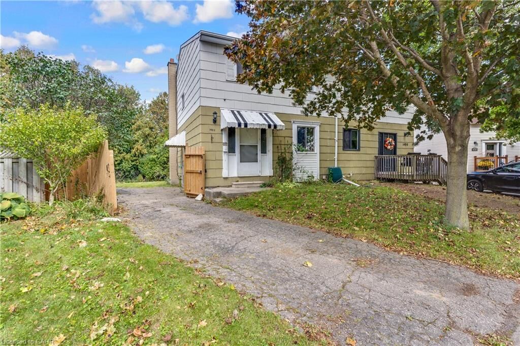 Property Photo:  1482 Wildren Place  ON N3H 5A9 