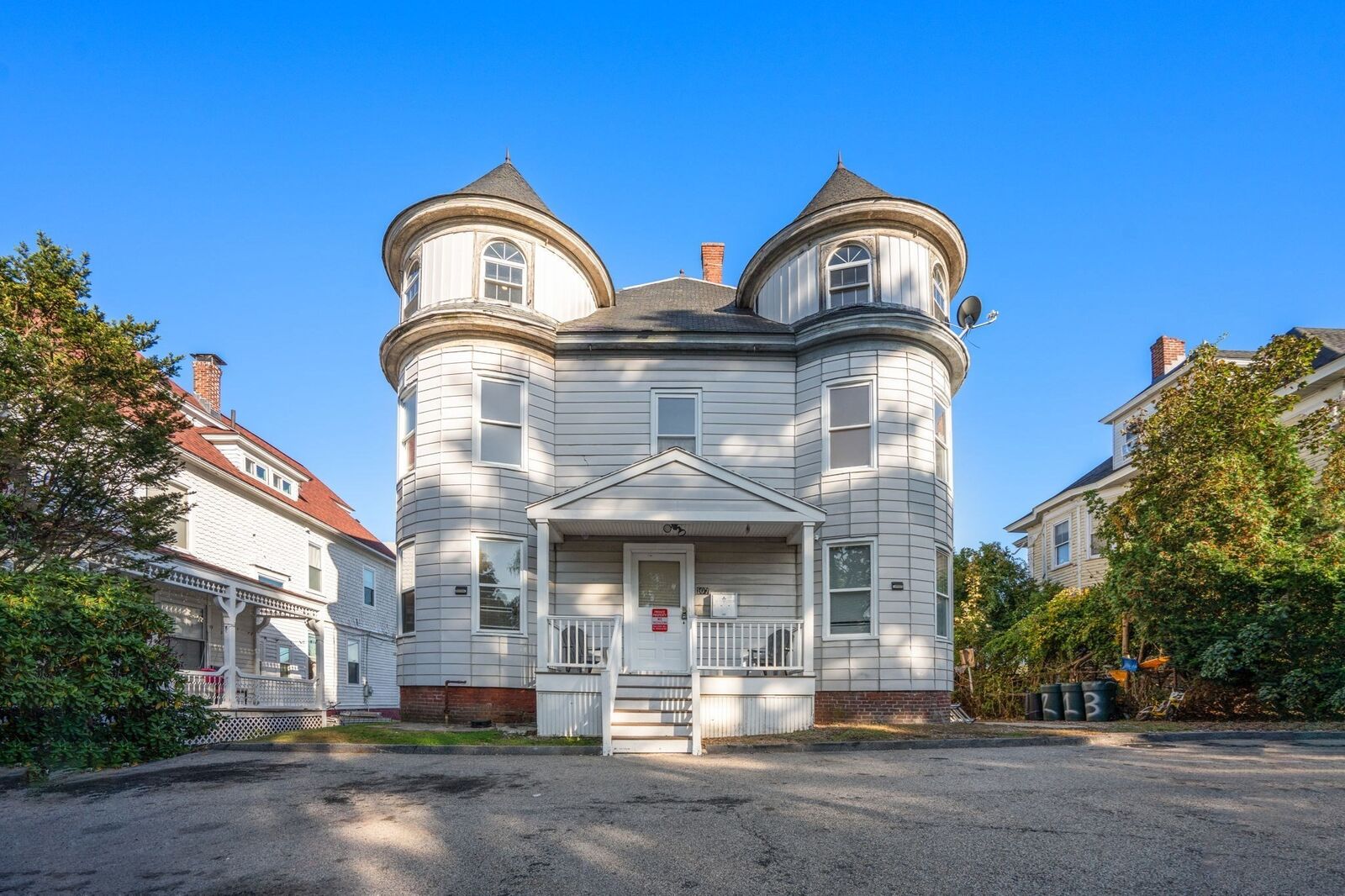 Property Photo:  107 Vernon St  MA 01610 
