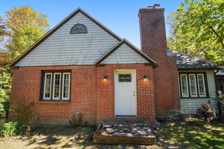 Property Photo:  64 Sterling Pl  MA 01583 