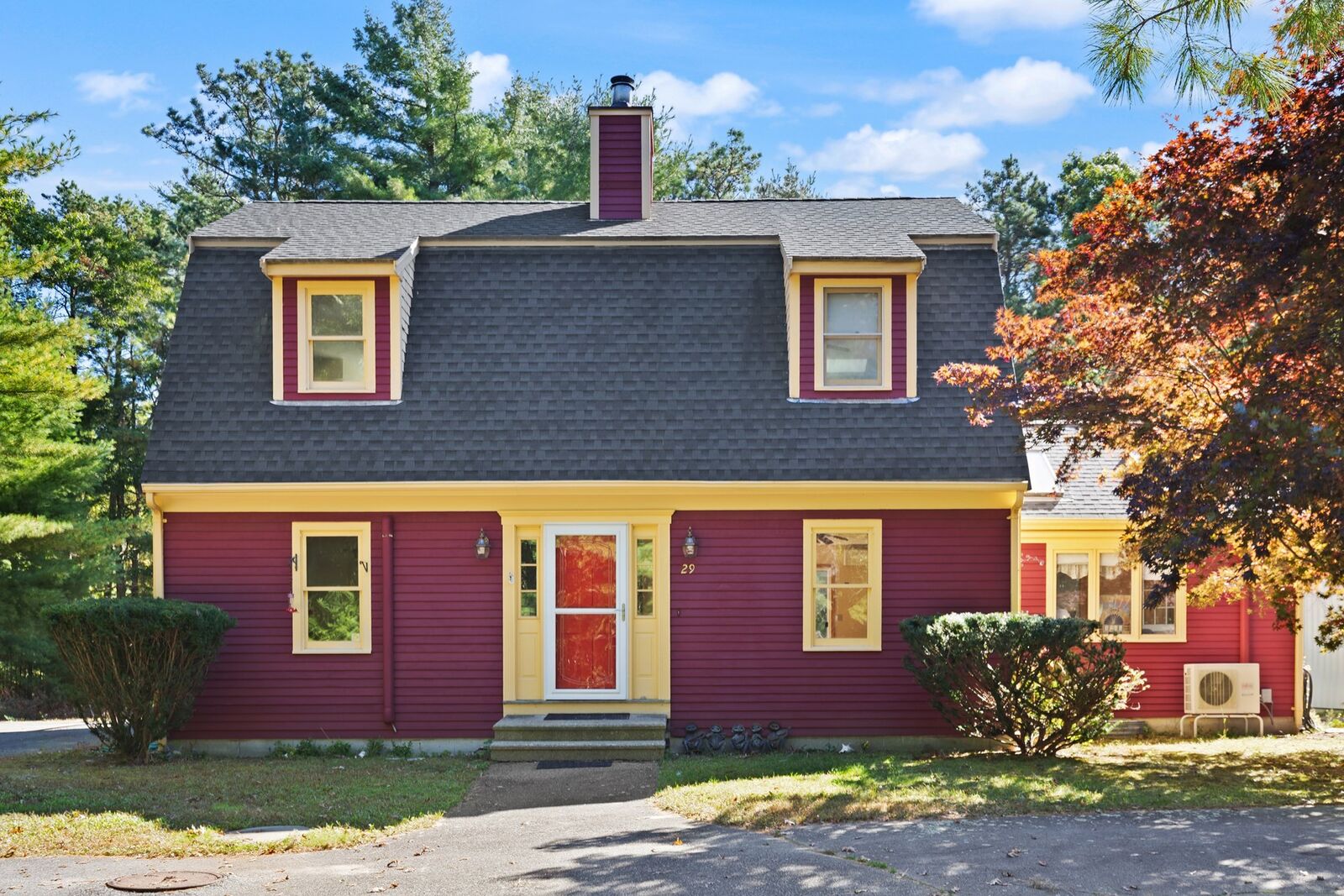 Property Photo:  29 Cabot Circle  MA 02360 