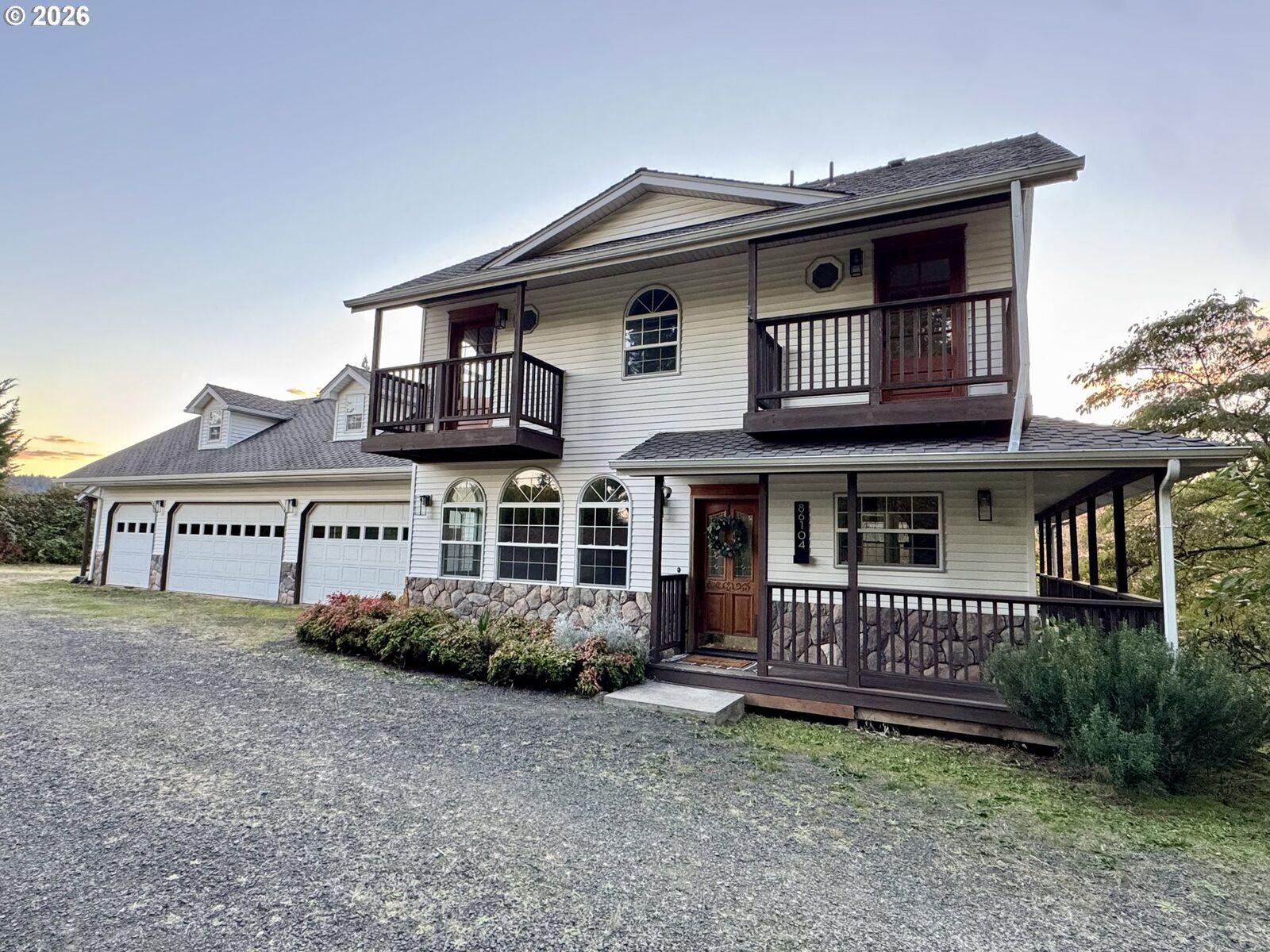 Property Photo:  86104 Sells View Ln  OR 97402 