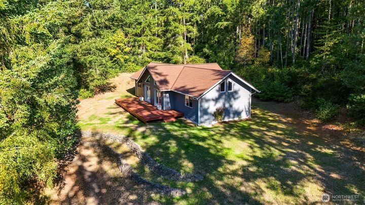 Property Photo: 9535 Olalla Valley Road SE WA 98367