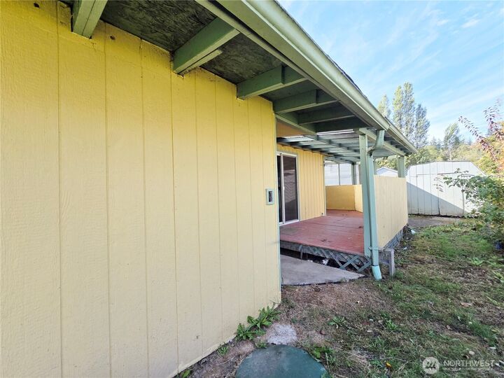 Property Photo:  425  Sunnyhill Road W  WA 98312 