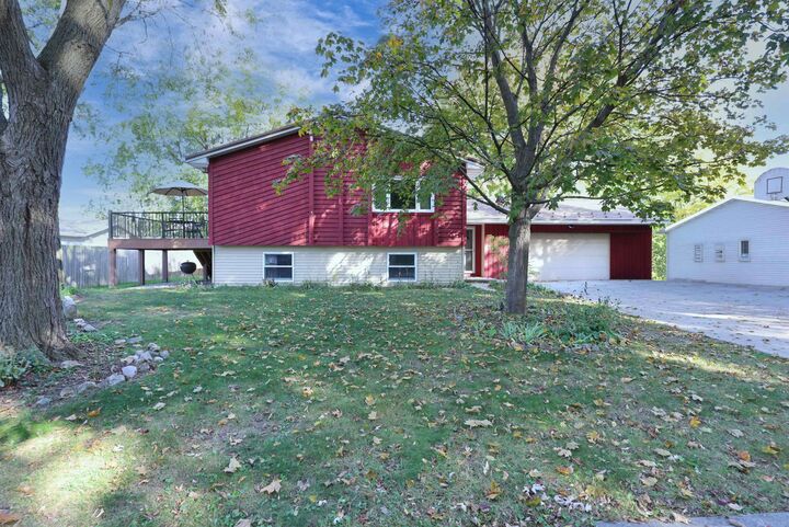 Property Photo:  333 Parkwood Drive  WI 54956 