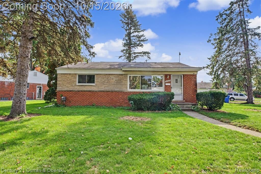 Property Photo: 31740 Norrid Circle MI 48092