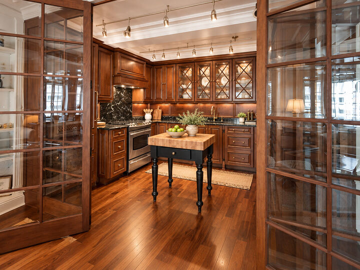 Property Photo: 45 Tudor City Place 1604 NY 10017