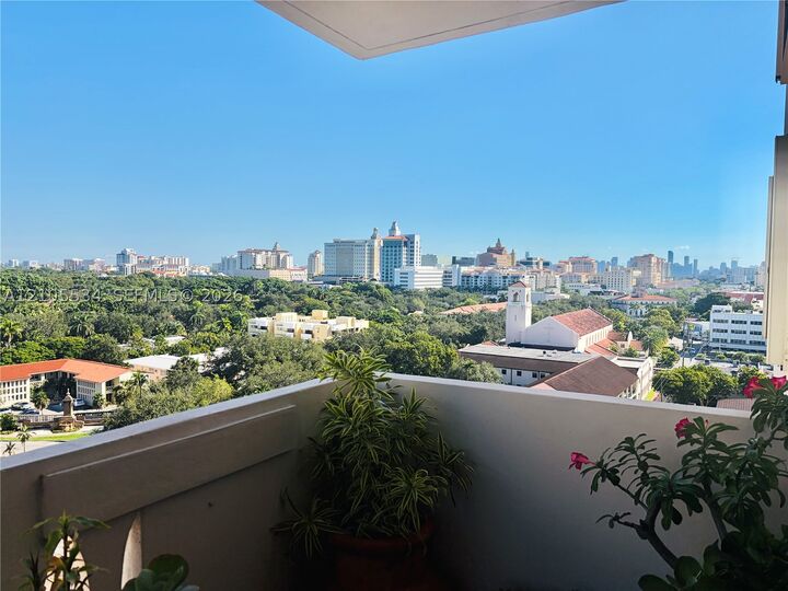 Property Photo:  625 Biltmore Way 1107  FL 33134 